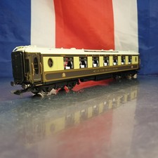 Hornby OO Pullman Car No.36
