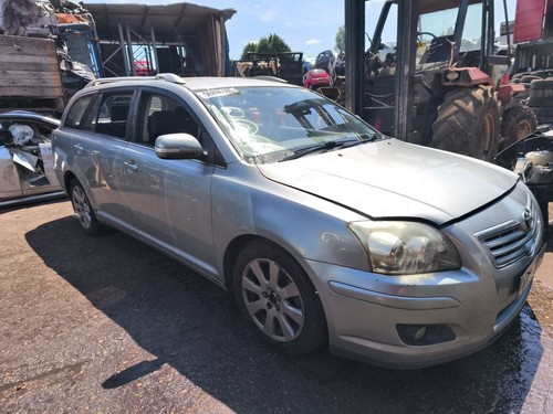 Toyota avensis 2003 - toyota, tr