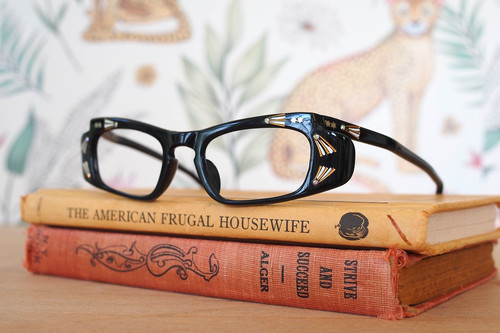 Vintage 1960s cat eye - vintage,