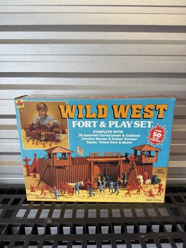 Vintage wild west fort play - west,