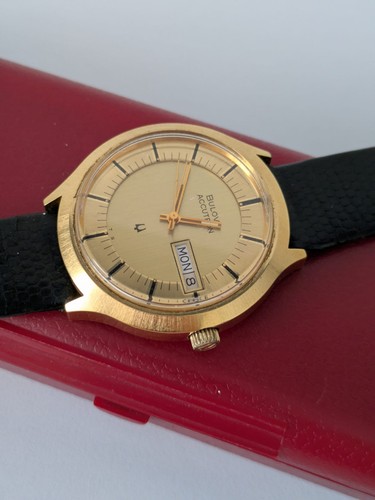 Vintage bulova accutron golt - bulova,