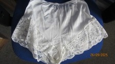 VINTAGE  PANTIES KNICKERS SIZE W 22-36 INCH  +             AU 28