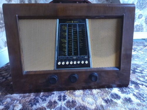 Vintage bush walnut valve - ,