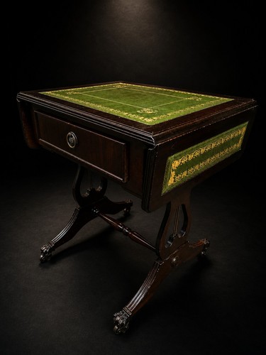 Antique drop leaf side - drop,