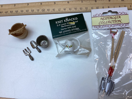 Collection miniature doll - of,