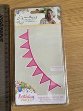 Crafter's Companion TRADITIONAL BUNTING metal die