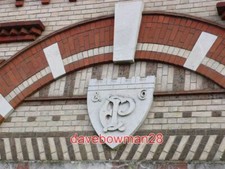 PHOTO  ELDRIDGE POPE BREWERY  DORCHESTER 2008 THIS IS THE ELDRIDGE POPE COAT OF