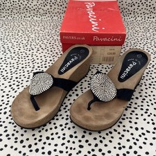 Pavers Pavacini Wedge Flip Flops Size 6