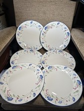 A nice set of 6 Royal Doulton Expressions Windermere Dinner Plates 