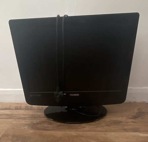 Technika 19in lcd ready tv - hd,
