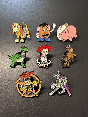 Toy story enamel pin - 8,