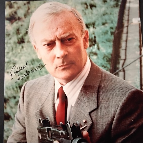 Edward woodward signed 8x10 - edward,