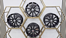 17 Volkswagen Golf Genuine