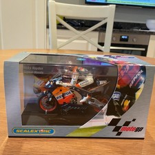 Scalextric 1:32 MotoGP Motorbike - C6016 Nicky Hayden Repsol Honda #69 #H 