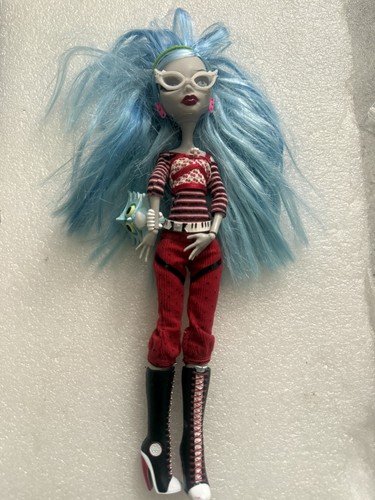 Ghoulia yelps monster high - ghoulia,