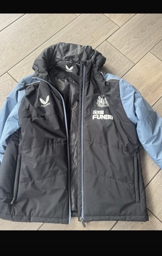 Newcastle united jacket size - united,