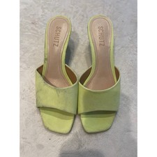 SCHUTZ Dethalia Kitten Heel