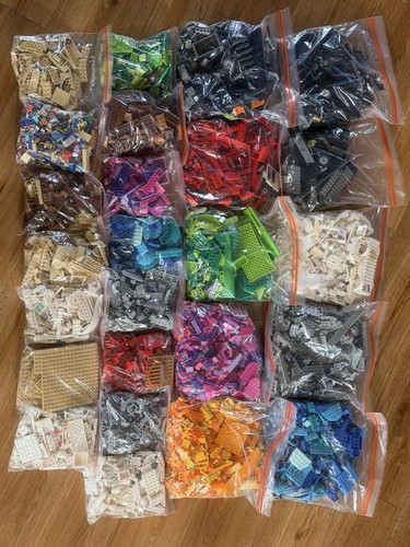 9kg box lego peices - box,