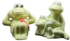 Set of 2 Frog Figurines – 10 cm Tall – Vintage & Collectible