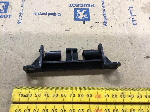 Peugeot 405 fuel filler - peugeot,