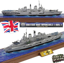 Hms invincible light - hms,
