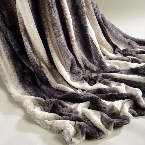 Highliving faux fur - 🛋️,