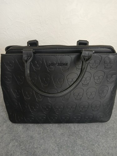Betsey johnson black skull - betsey,