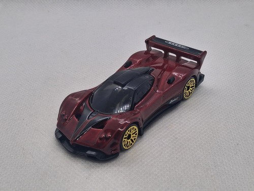 Hot wheels pagani zonda red - hot,