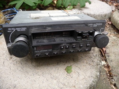 Clarion 285 0915 - 285-0915-00, radio