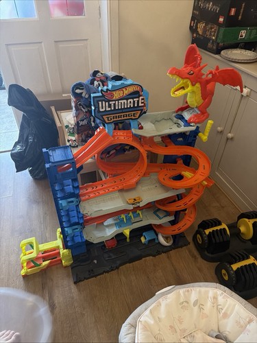 Hot wheels city ultimate - hot,