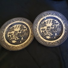 2x CHURCHILL BLUE & WHITE WILLOW PATTERN SIDE PLATES 20CM