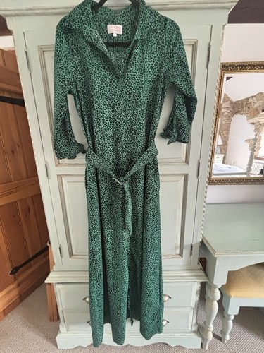 Dancing leopard green black - leopard, green/black