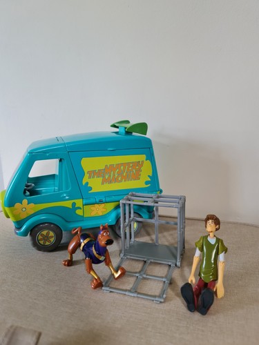 Scooby doo the mystery machine - scooby,