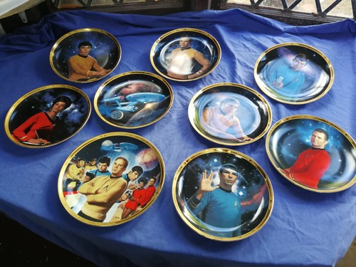 Star trek plates 25th
