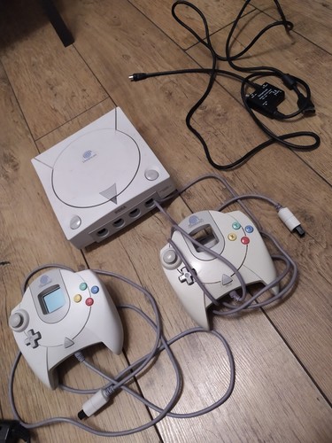 Sega dreamcast white console - dreamcast,