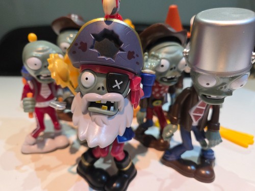 Plants zombies toy set - zombies,