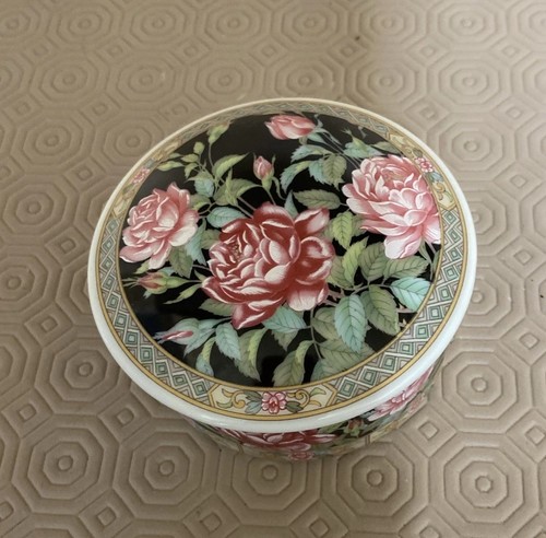Japanese trinket box - trinket,