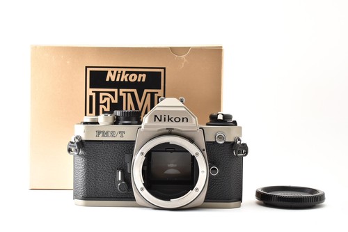 Top mint box - nikon, new