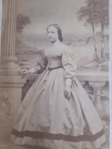 Cdv woman crinoline - woman, dress