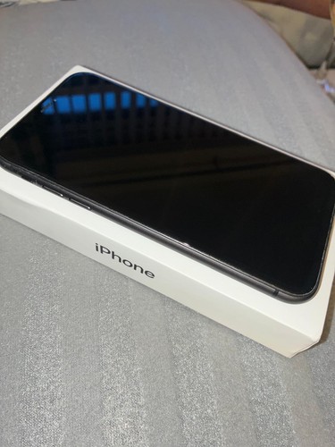 Apple phone boxed great - i,