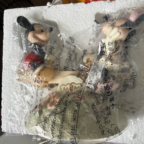 Lenox disney mickey sees - lenox,