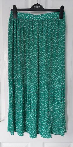 Bnwt zara green mix small - zara,