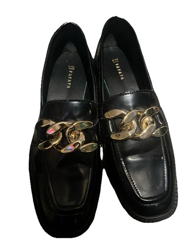 Ladies loafer size - 5, black
