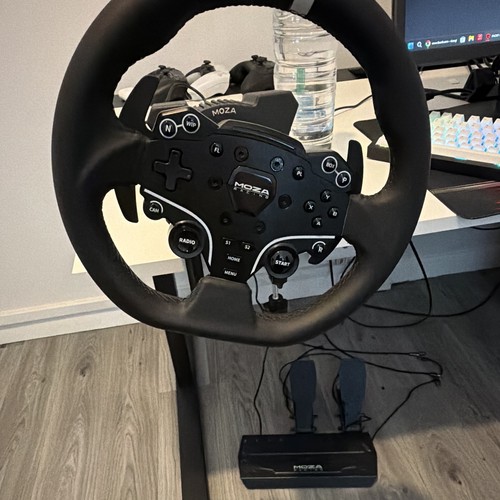 Moza racing sim - racing,