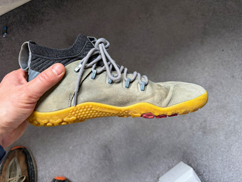Vivobarefoot men 9 - men's,