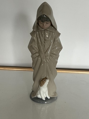 Nao lladro spain boy in - by,