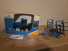 1/32 New Holland TJ450 4x4