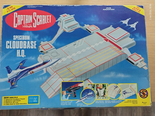 Captain scarlet cloudbase - captain,