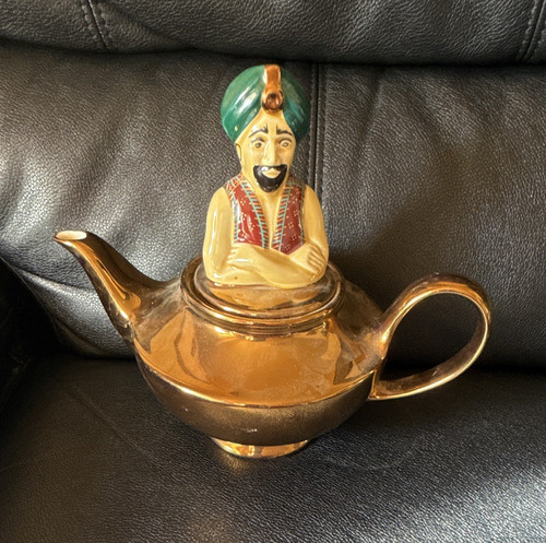 The genie teapot gold - the,