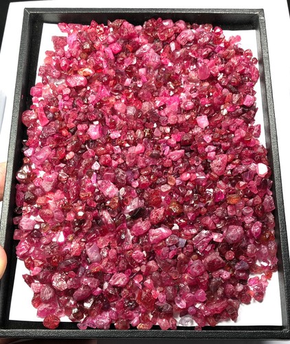 Spinel hot red - spinel, 200
